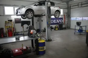 Kiedy wymienić amortyzatory w samochodzie