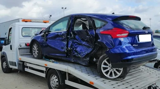 Porzucenie samochodu zamiast złomowania – czy to dobry pomysł?